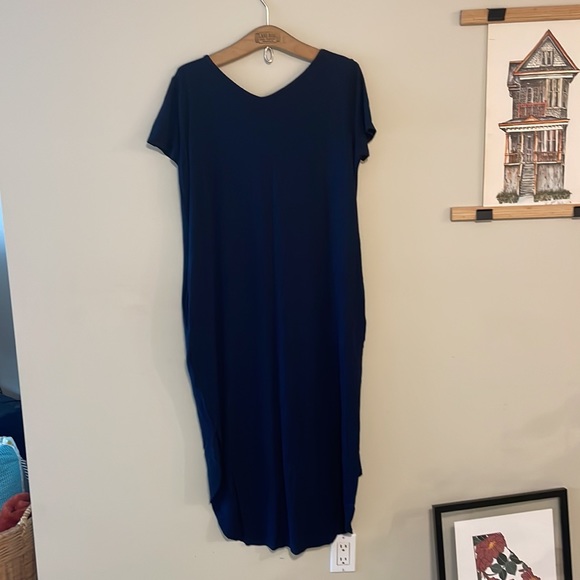 Lost in Layers l Midi Dress with pockets - Picture 4 of 5